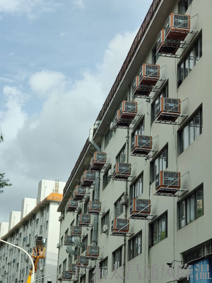 2000平米的車(chē)間通風(fēng)降溫要安裝多少臺(tái)環(huán)保空調(diào)？