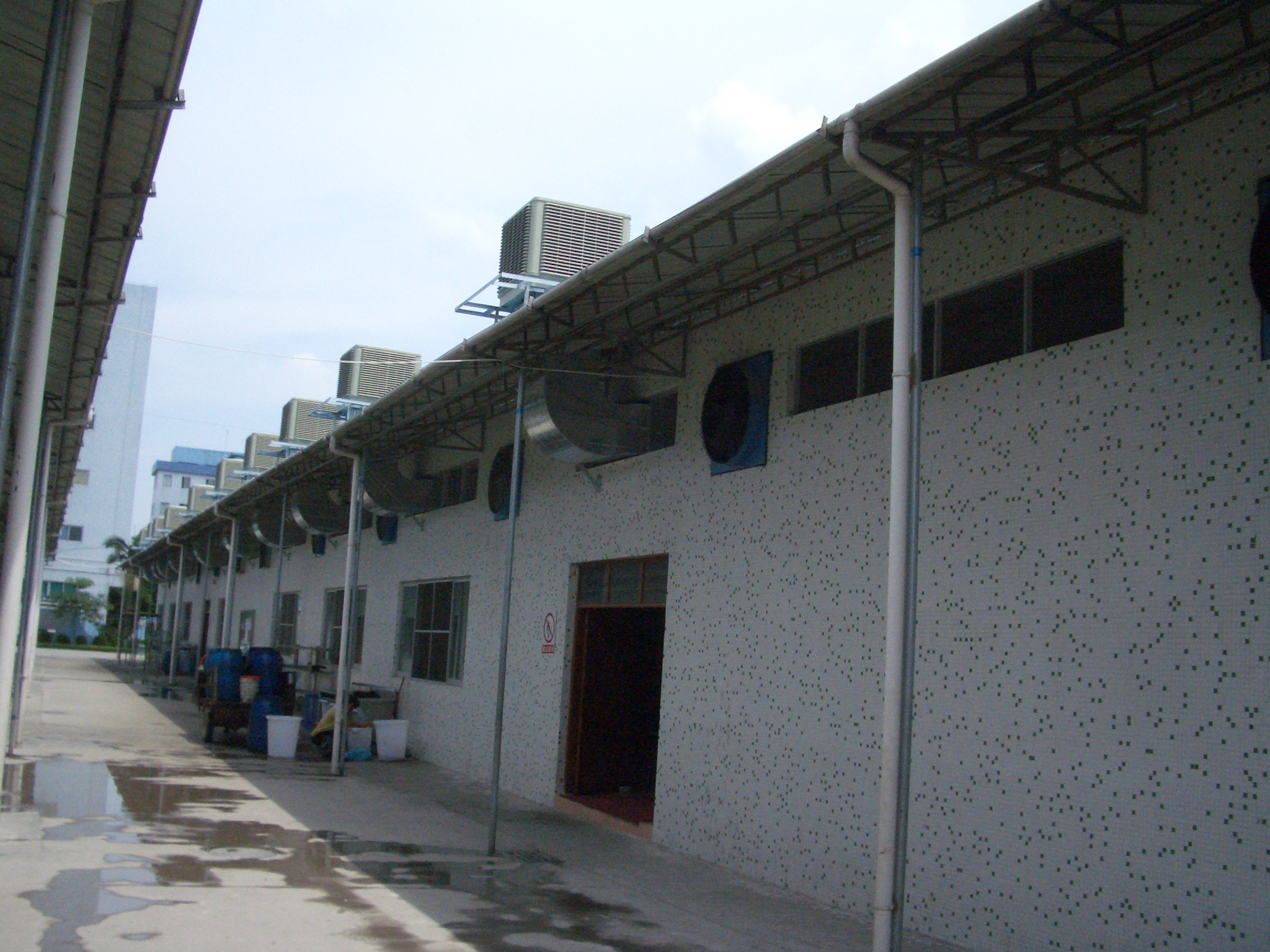 潤(rùn)東方環(huán)保空調(diào),環(huán)?？照{(diào)安裝,環(huán)?？照{(diào),廠房降溫,鐵皮房降溫